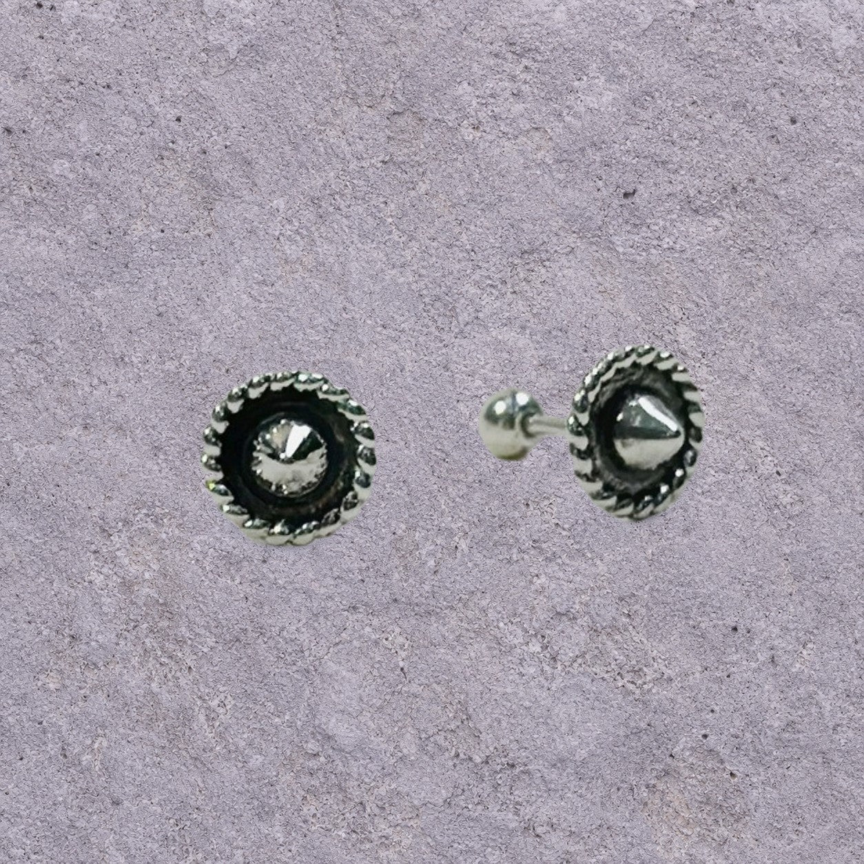 Rivet Disc Oxidized Silver Studs